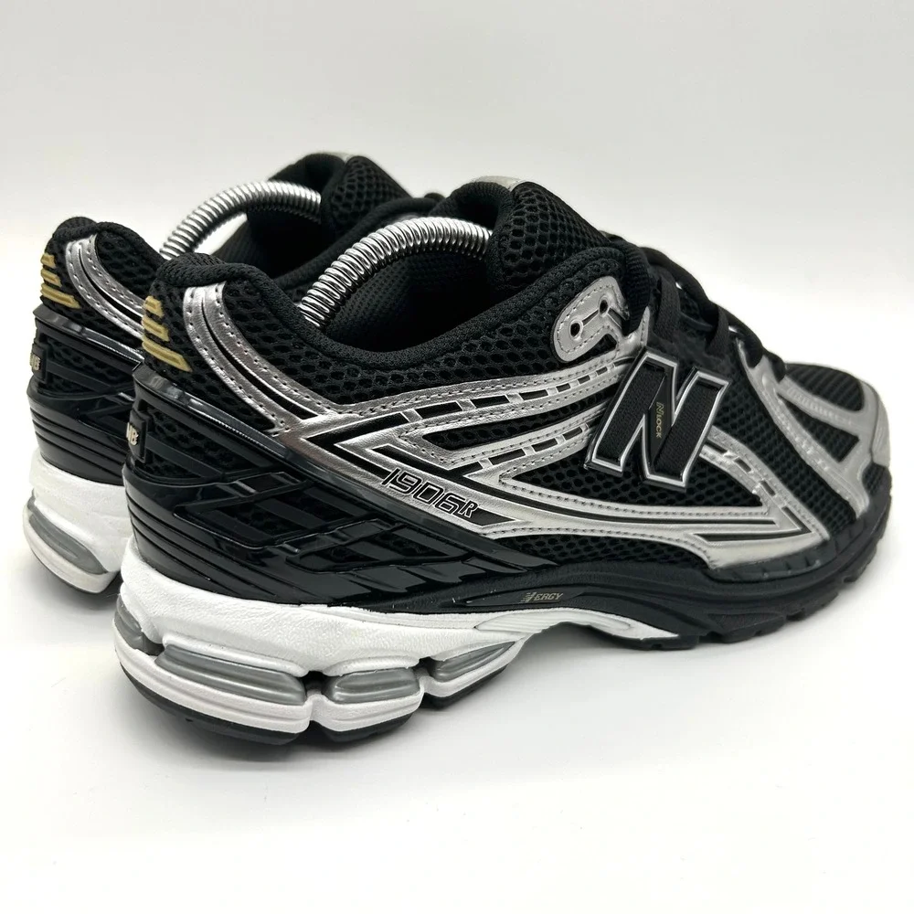 New Balance 1906R Shoes Mens 9 Black Silver Metallic Running Sneakers U1906RCF